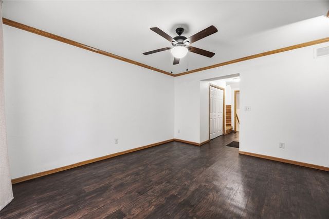 1050 Twilight Drive, North Liberty, IA 52317