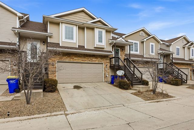 1050 Twilight Drive, North Liberty, IA 52317