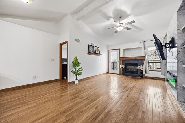 1050 Twilight Drive, North Liberty, IA 52317