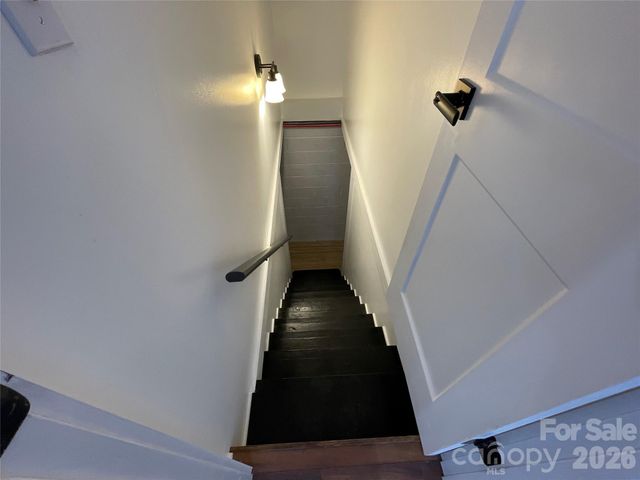 2019 Dale Road, Spruce Pine, NC 28777