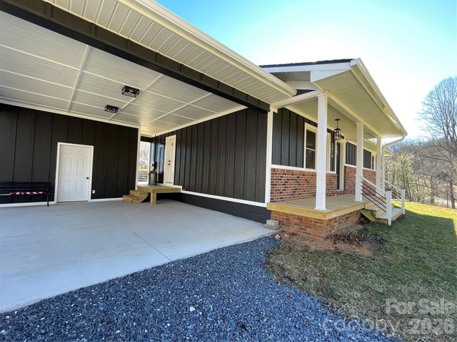 2019 Dale Road, Spruce Pine, NC 28777