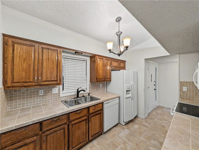 67 Fairway Drive, Bella Vista, AR 72714