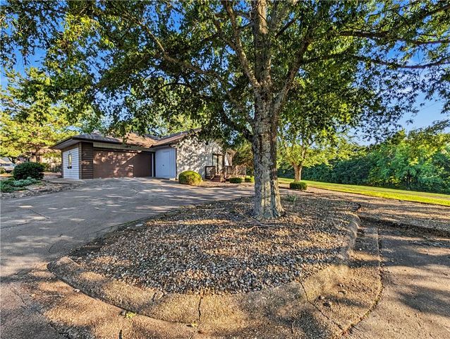 67 Fairway Drive, Bella Vista, AR 72714