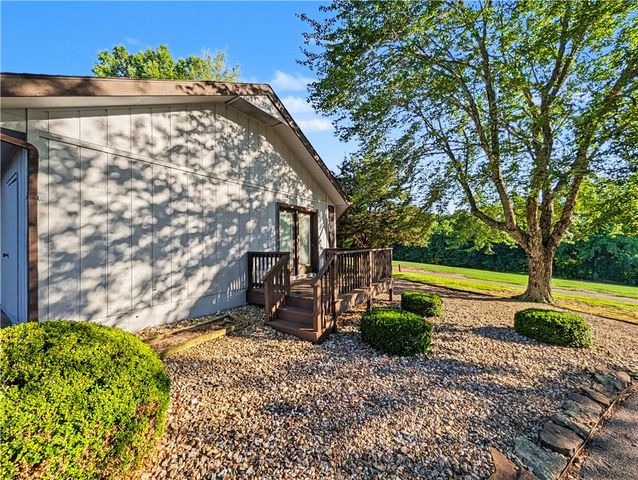 67 Fairway Drive, Bella Vista, AR 72714