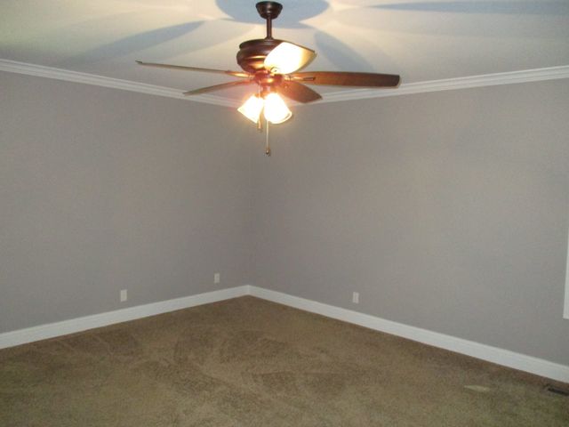 1131 Warfield Blvd, Clarksville, TN 37043