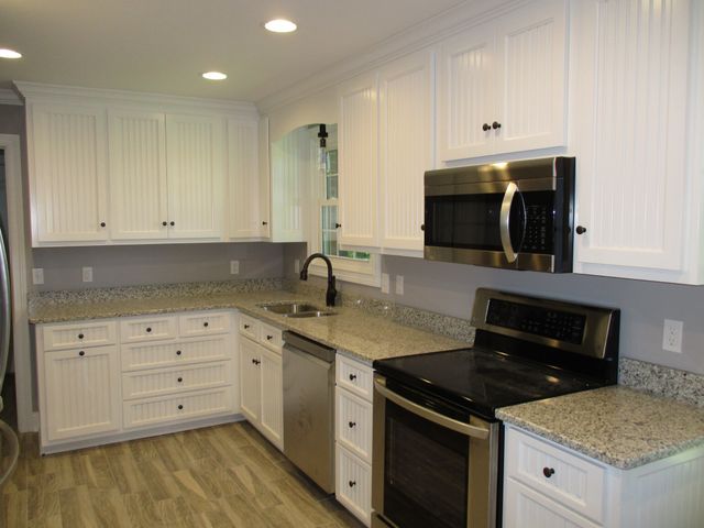 1131 Warfield Blvd, Clarksville, TN 37043