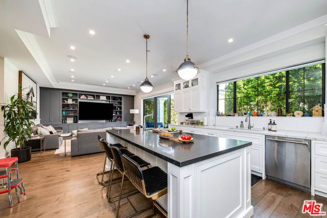 4268 Colbath Avenue, Sherman Oaks, CA 91423