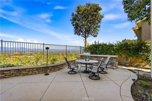 30 Groveside Dr., Aliso Viejo, CA 92656