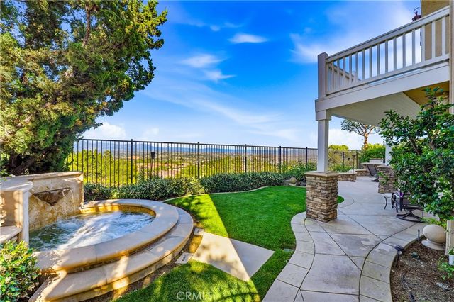 30 Groveside Dr., Aliso Viejo, CA 92656
