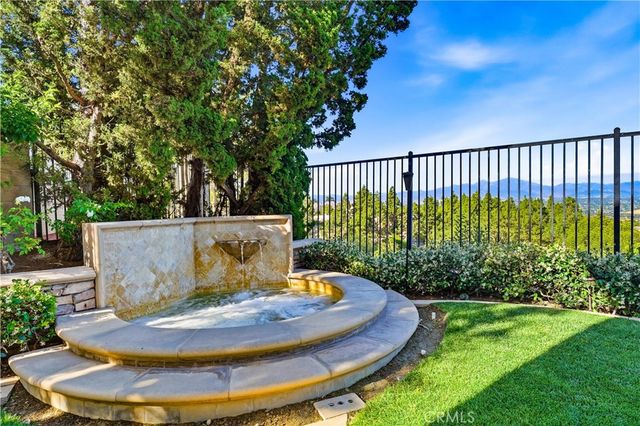 30 Groveside Dr., Aliso Viejo, CA 92656