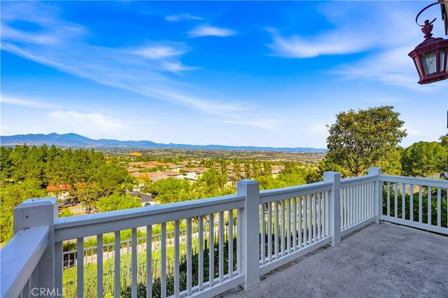 30 Groveside Dr., Aliso Viejo, CA 92656