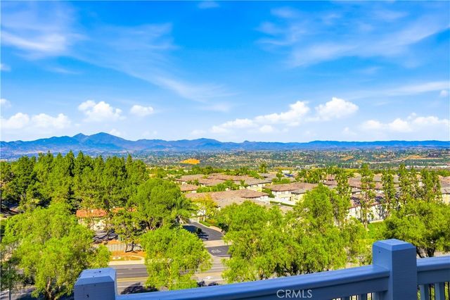 30 Groveside Dr., Aliso Viejo, CA 92656