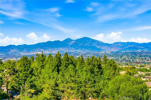 30 Groveside Dr., Aliso Viejo, CA 92656