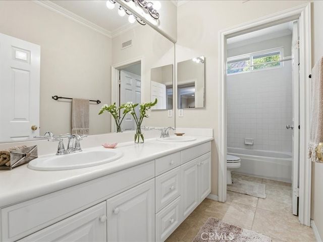 30 Groveside Dr., Aliso Viejo, CA 92656