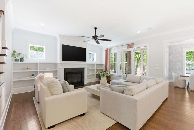 1505 Lindsey Creek Drive, Mount Pleasant, SC 29466