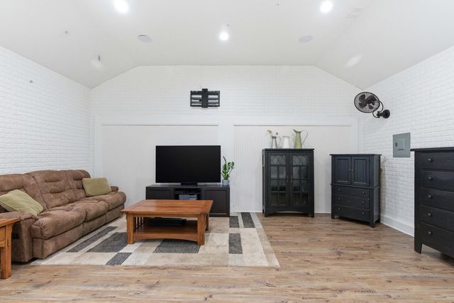 1505 Lindsey Creek Drive, Mount Pleasant, SC 29466
