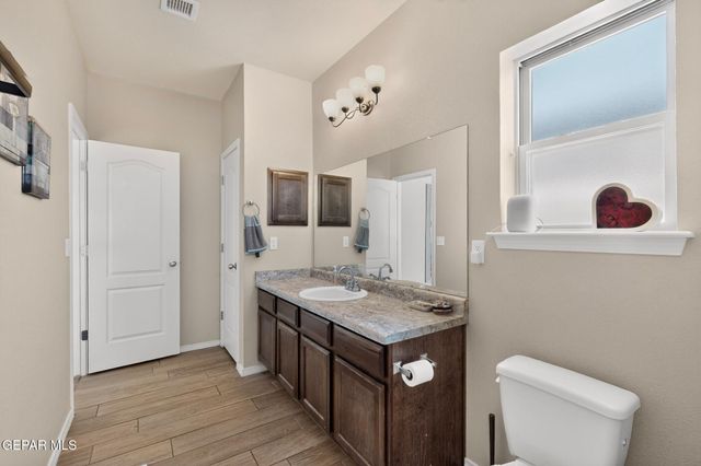 1000 Skyblazer Place, Horizon City, TX 79928