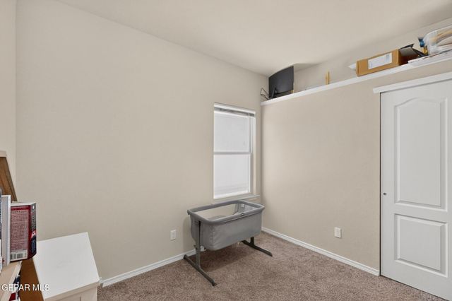 1000 Skyblazer Place, Horizon City, TX 79928