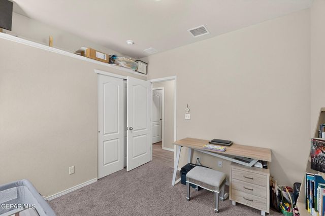 1000 Skyblazer Place, Horizon City, TX 79928