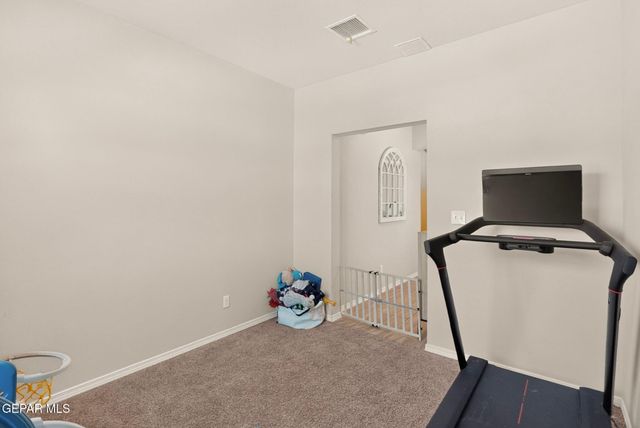 1000 Skyblazer Place, Horizon City, TX 79928