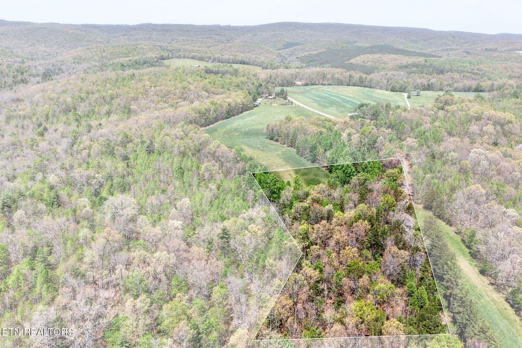 4 Smith Mountain Rd, Rockwood, TN 37854