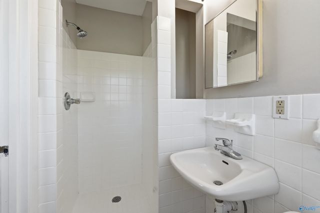 506 Town And Country Drive NW, Huntsville, AL 35806