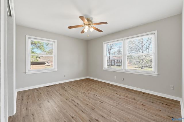 506 Town And Country Drive NW, Huntsville, AL 35806