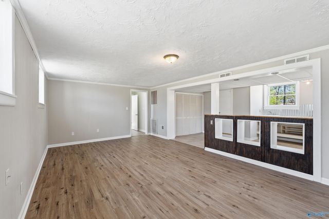 506 Town And Country Drive NW, Huntsville, AL 35806