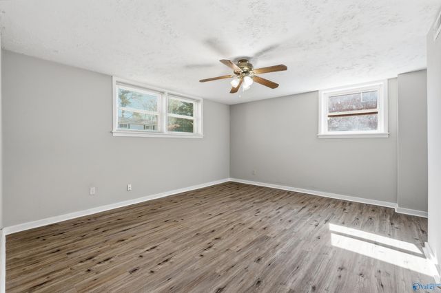 506 Town And Country Drive NW, Huntsville, AL 35806