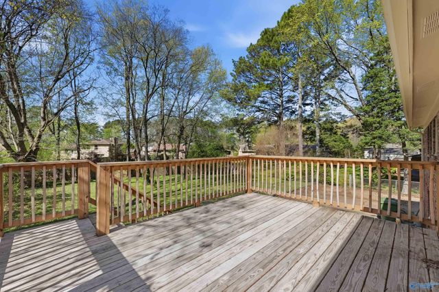 506 Town And Country Drive NW, Huntsville, AL 35806