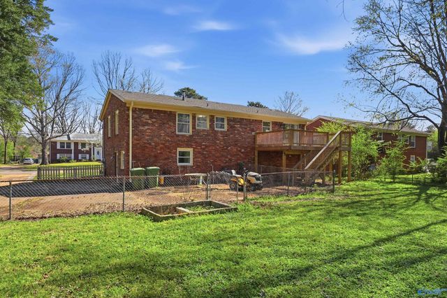 506 Town And Country Drive NW, Huntsville, AL 35806