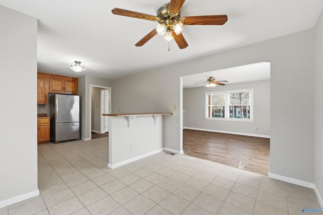 506 Town And Country Drive NW, Huntsville, AL 35806