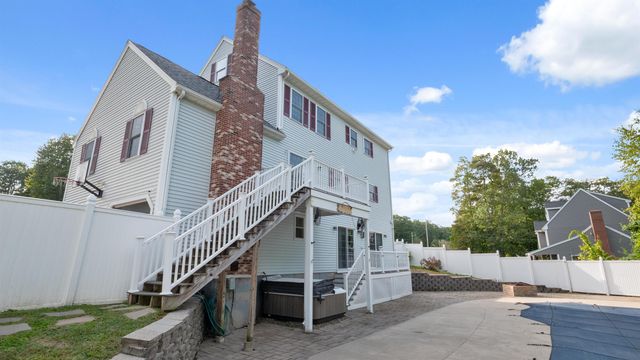 25 cottonwood Road, Plaistow, NH 03865