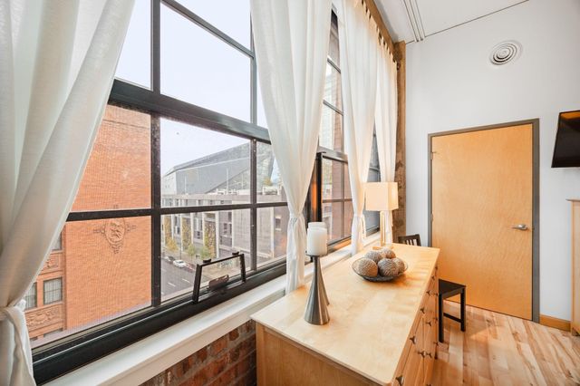 250 Park Avenue 502, Minneapolis, MN 55415