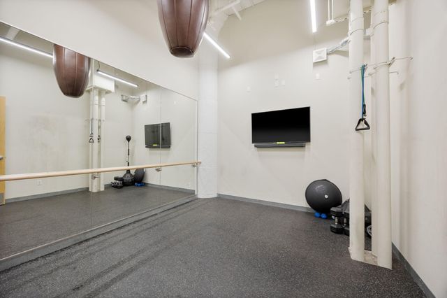 250 Park Avenue 502, Minneapolis, MN 55415