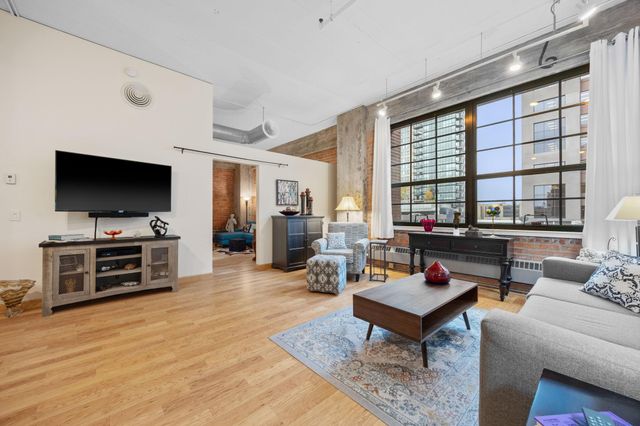 250 Park Avenue 502, Minneapolis, MN 55415