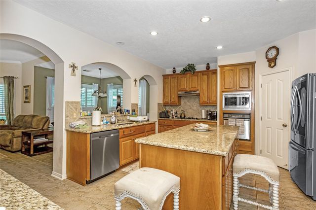 2407 Beacon Pointe, Pearland, TX 77584