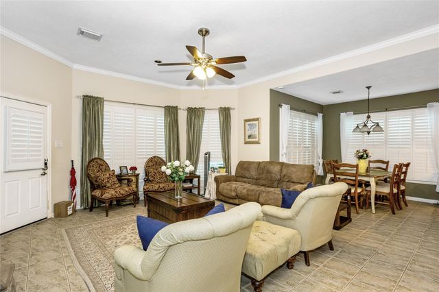2407 Beacon Pointe, Pearland, TX 77584