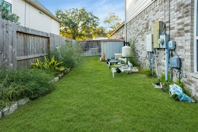 2407 Beacon Pointe, Pearland, TX 77584