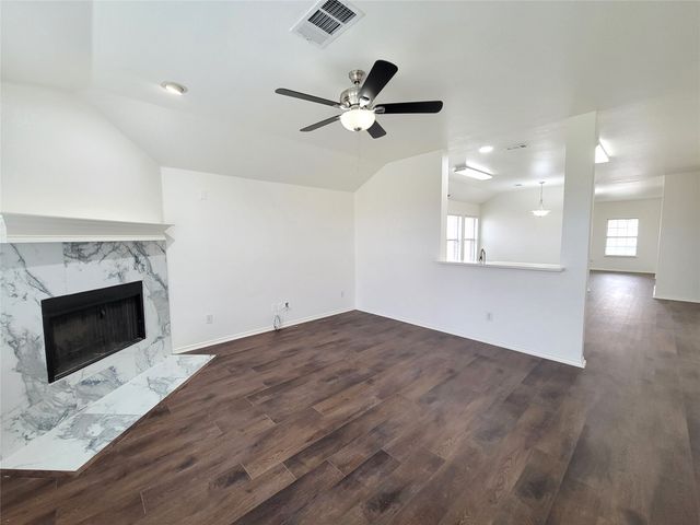 2004 Helmoken Falls Drive, Anna, TX 75409