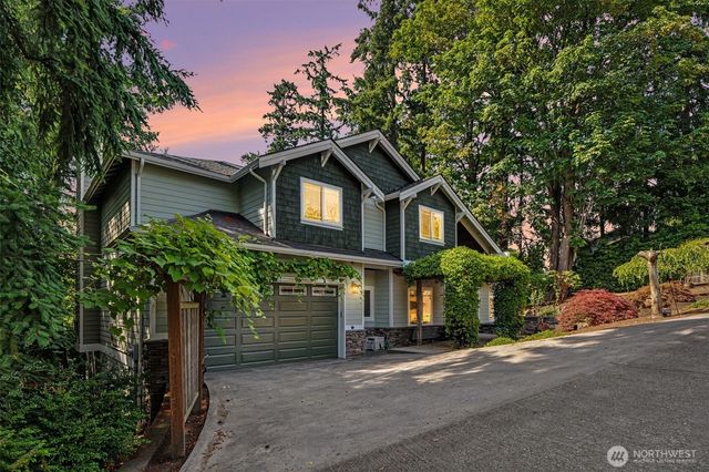 13128 SE Newport Way, Bellevue, WA 98006