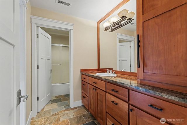 13128 SE Newport Way, Bellevue, WA 98006