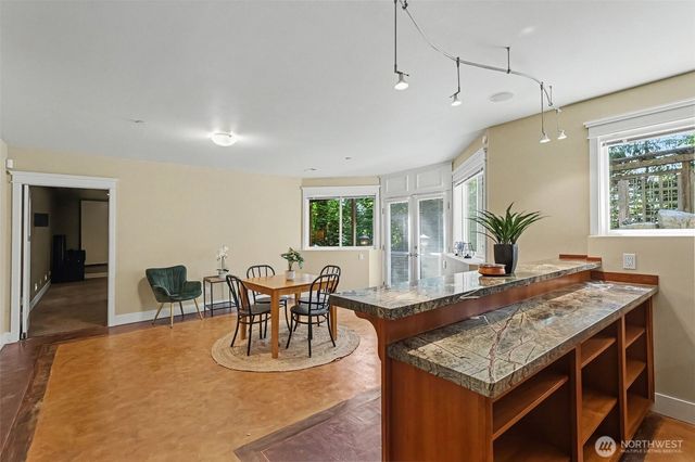 13128 SE Newport Way, Bellevue, WA 98006