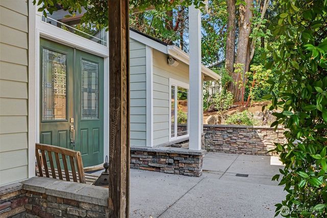13128 SE Newport Way, Bellevue, WA 98006