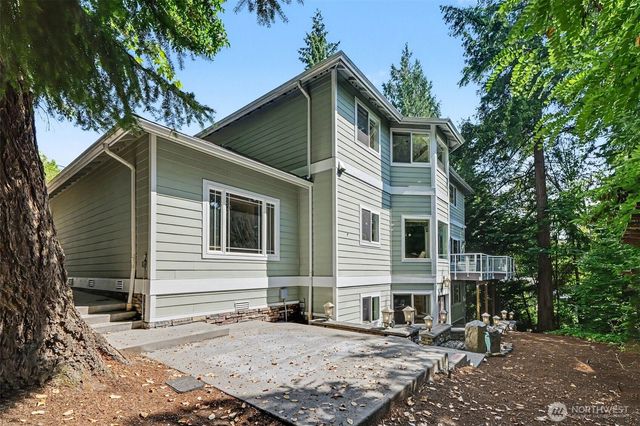 13128 SE Newport Way, Bellevue, WA 98006