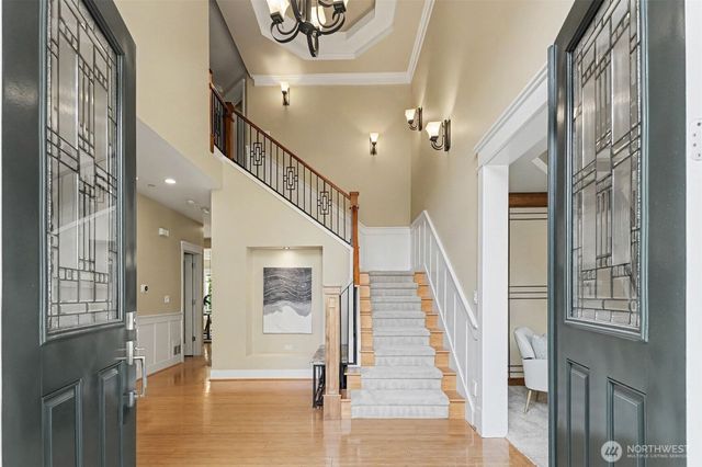 13128 SE Newport Way, Bellevue, WA 98006