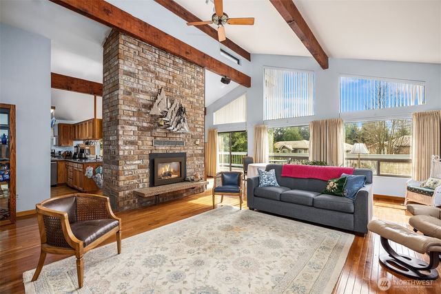 18654 NE 55th Street, Redmond, WA 98052