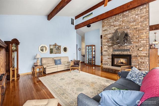 18654 NE 55th Street, Redmond, WA 98052