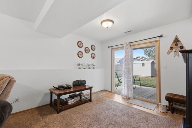 1225 SUMMERFIELD DR, Rapid City, SD 57703