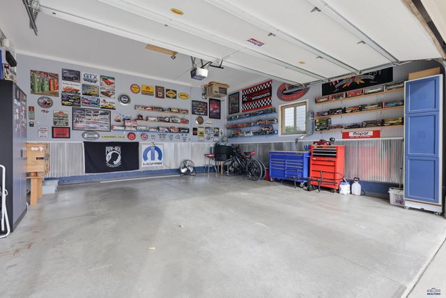 1225 SUMMERFIELD DR, Rapid City, SD 57703